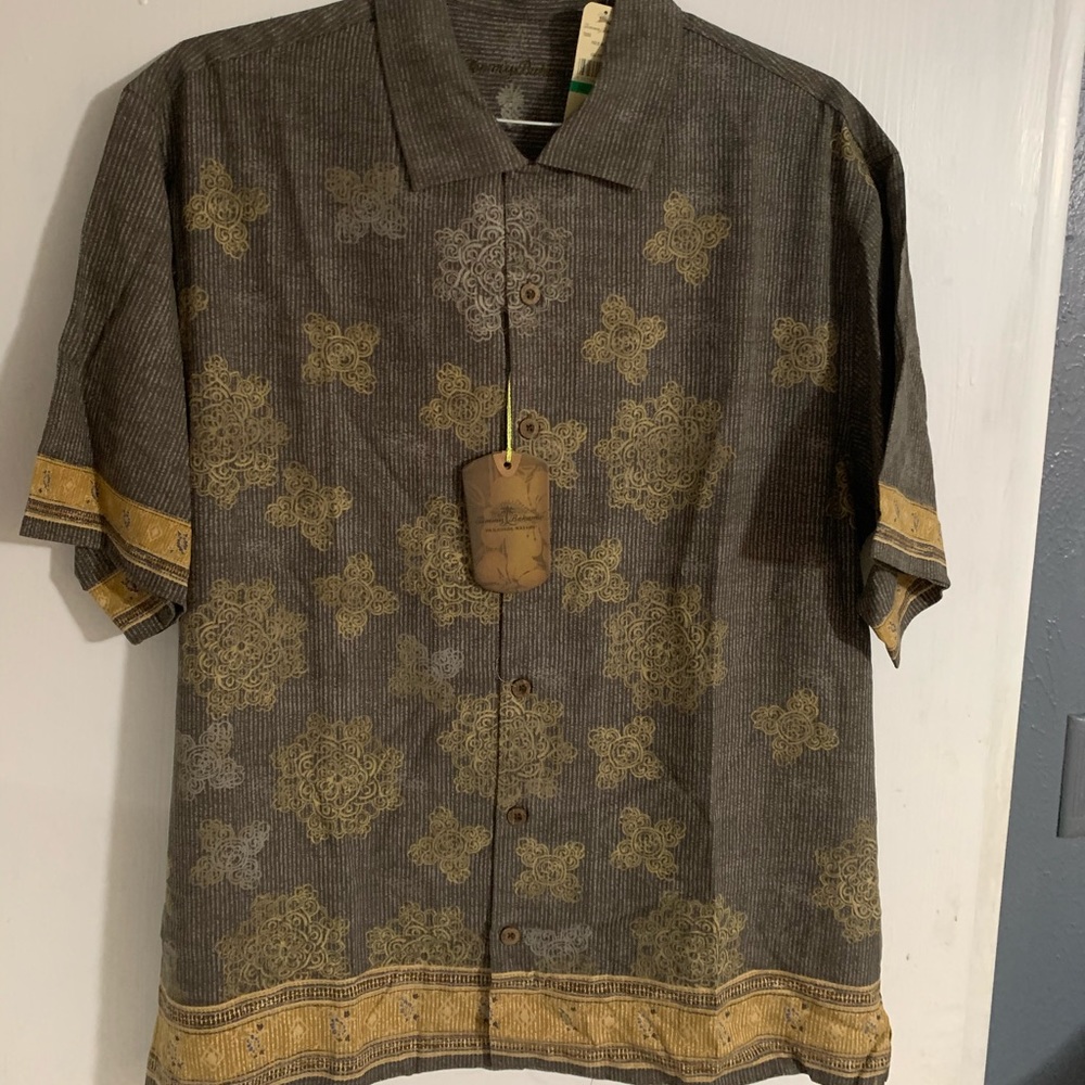 Tommy Bahama Silk Hawaiian Short Sleeve Shirt